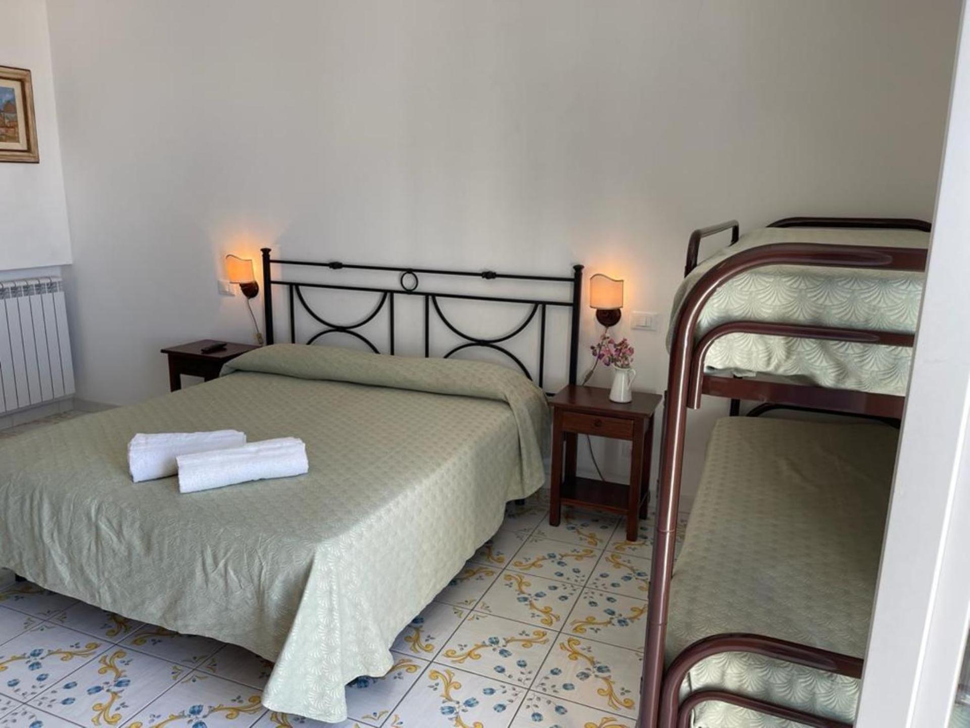 Hotel Residence - Parco Mare Monte Casamicciola Terme Ruang foto