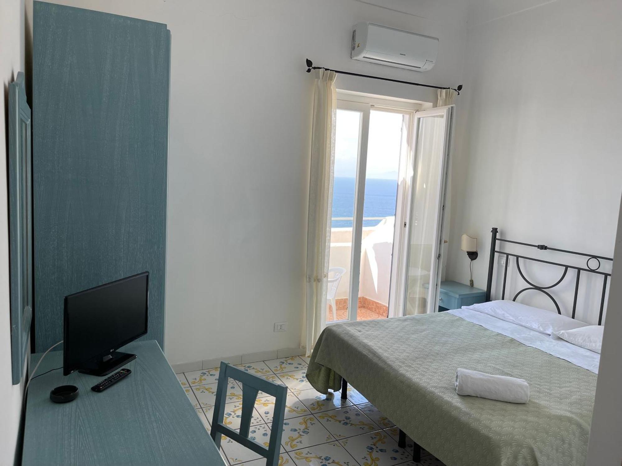 Hotel Residence - Parco Mare Monte Casamicciola Terme Ruang foto